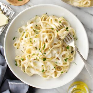 Fettuccine Alfredo Pasta